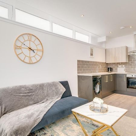 Town House Apartments Wakefield Luaran gambar