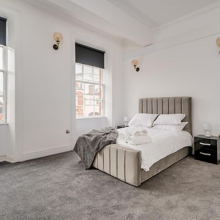 Town House Apartments Wakefield Bilik gambar