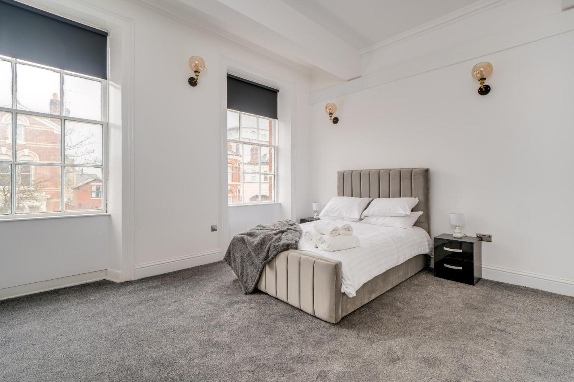 Town House Apartments Wakefield Bilik gambar